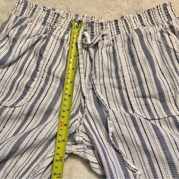 SO Linen Pants Medium White Blue Striped Smocked Waistband Ties Pockets - Picture 12 of 13